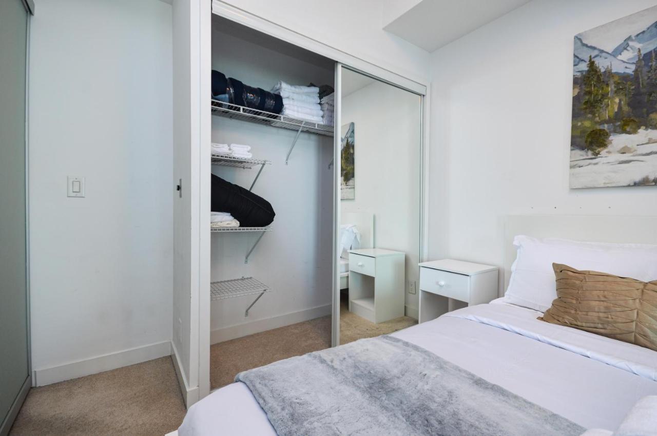 Downtown Toronto Condo Mins From Scotiabank Arena, Tiff, Cn Tower, Union, Mtcc Экстерьер фото