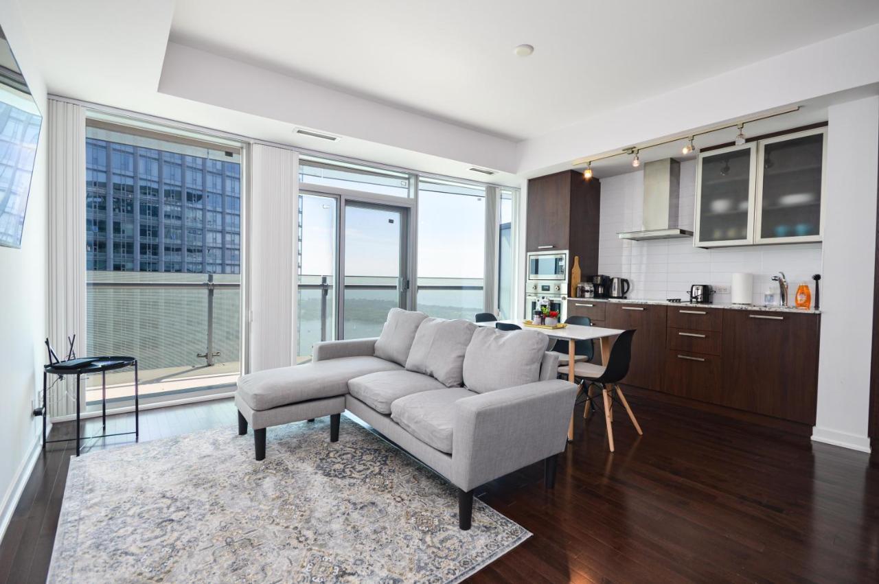 Downtown Toronto Condo Mins From Scotiabank Arena, Tiff, Cn Tower, Union, Mtcc Экстерьер фото